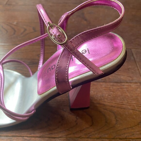 Size 7-8 pinkish purplish Metallic Strappy sandal Heels - Picture 6 of 8
